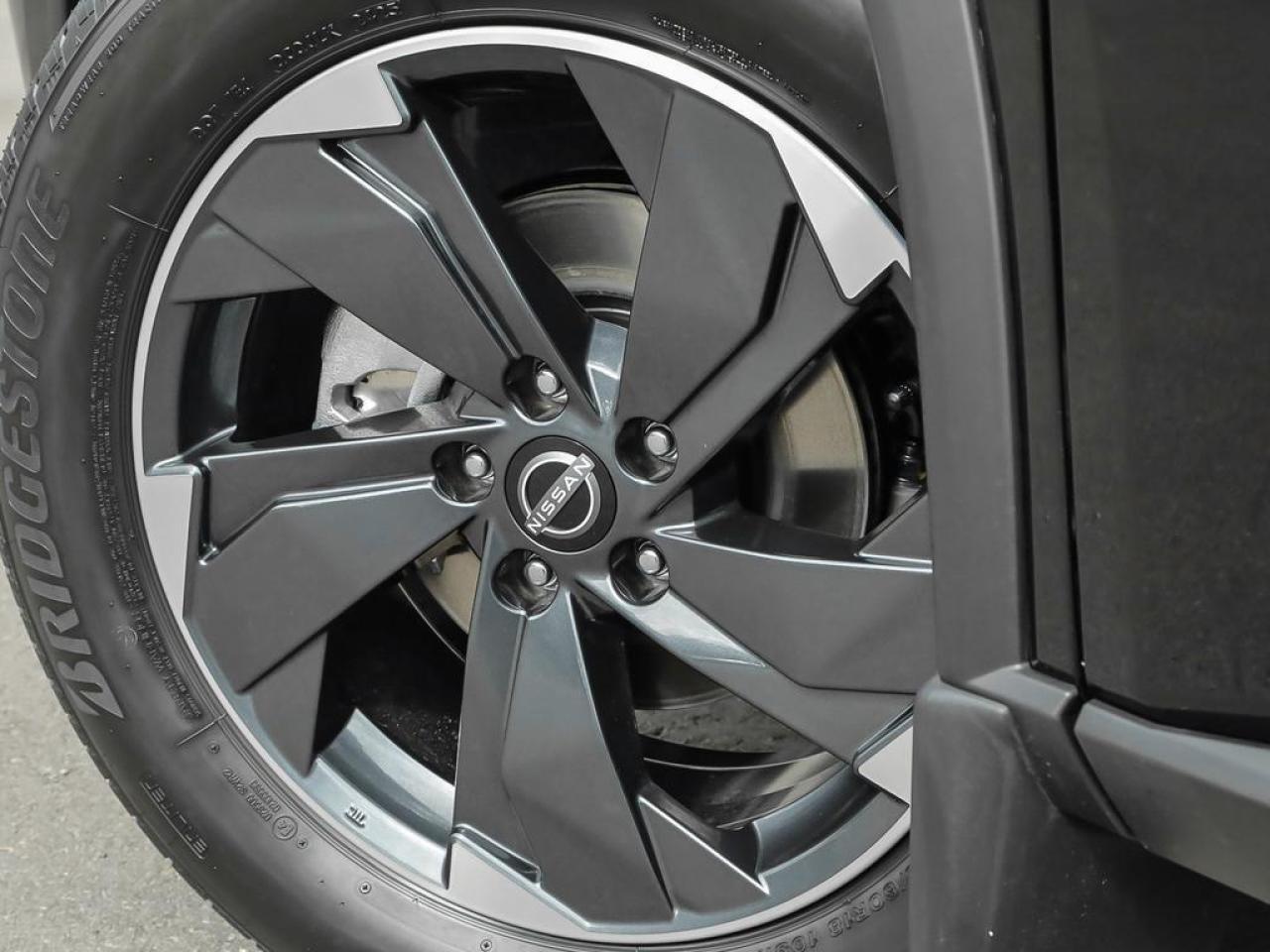 2026 Nissan Rogue SV Moonroof 4dr All-Wheel Drive Sport Utility Photo