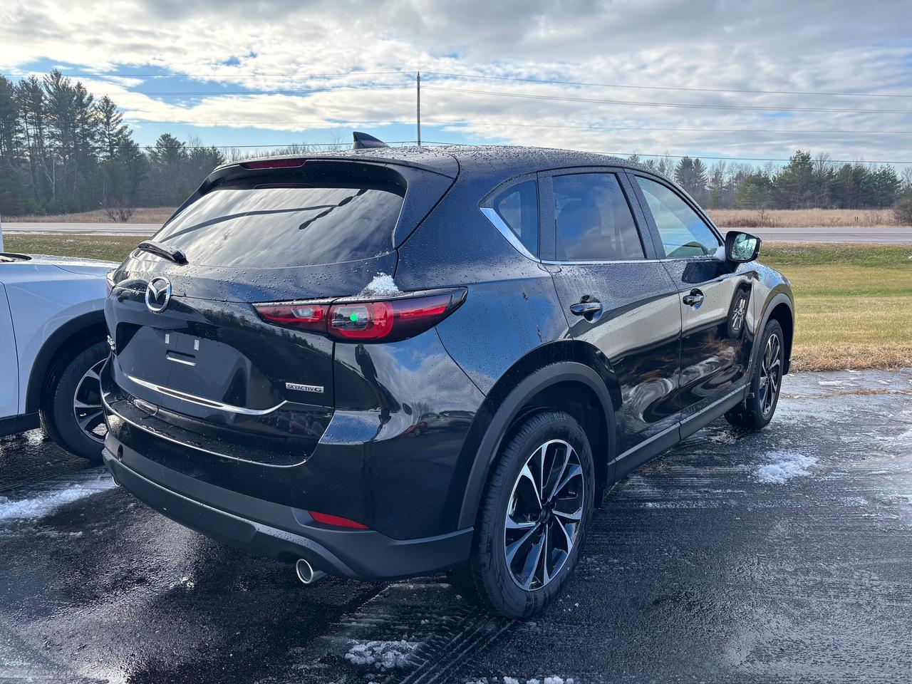 2025 Mazda CX-5 GS 4dr i-ACTIV All-Wheel Drive Sport Utility Photo
