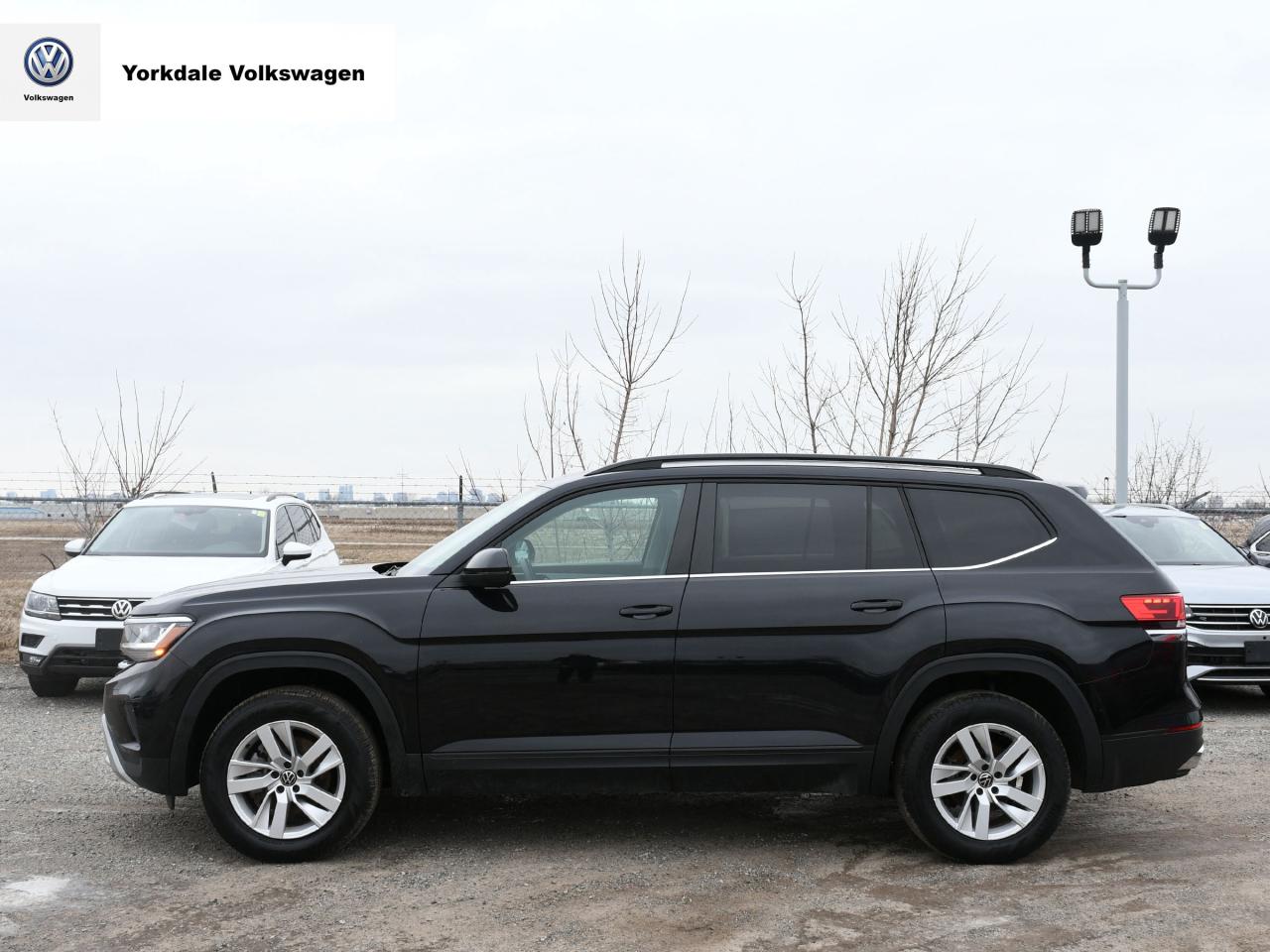 2022 Volkswagen Atlas  Photo2