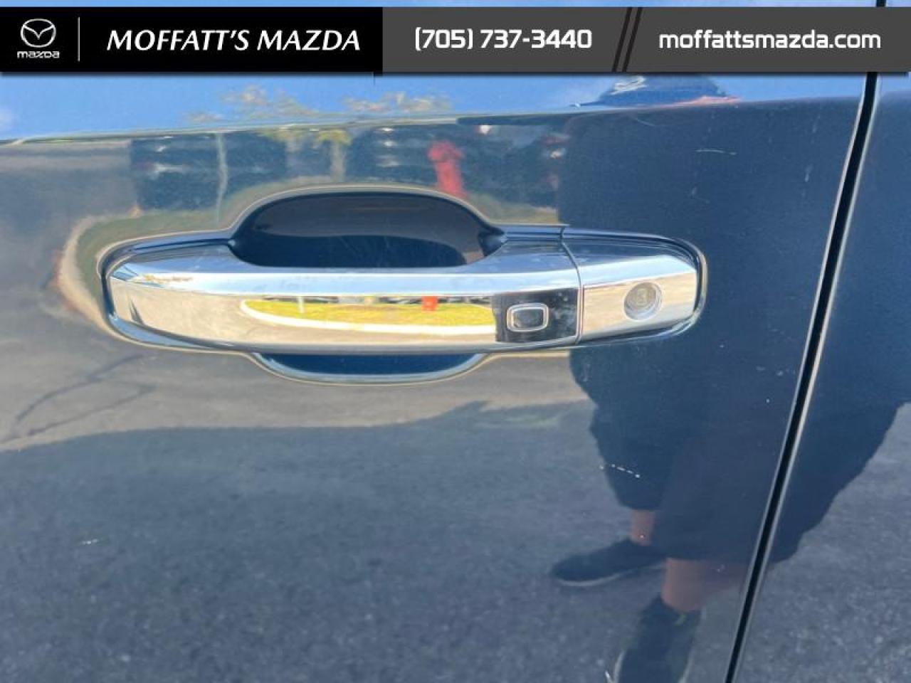 2023 GMC Sierra 1500 SLT Photo