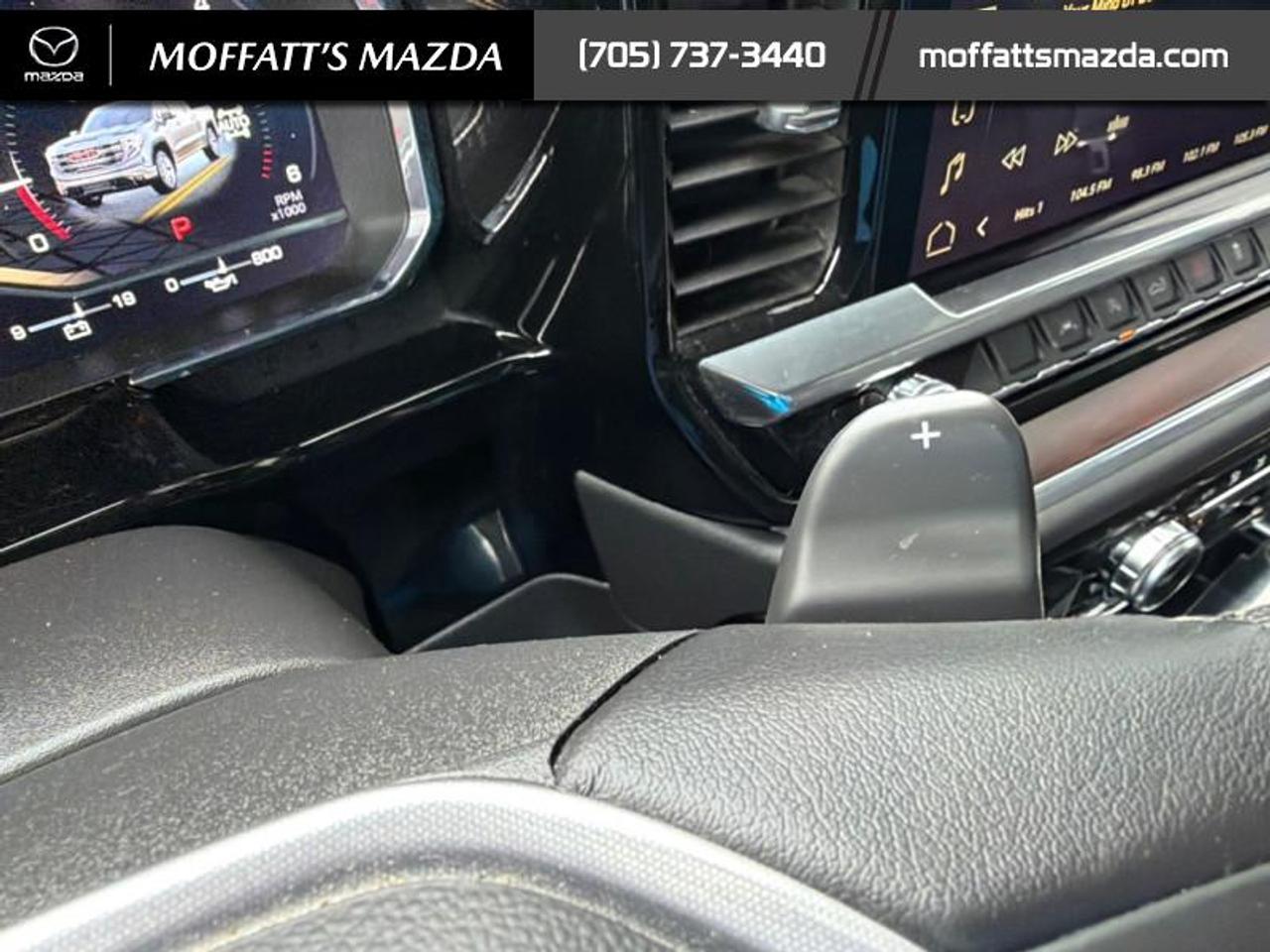 2023 GMC Sierra 1500 SLT Photo