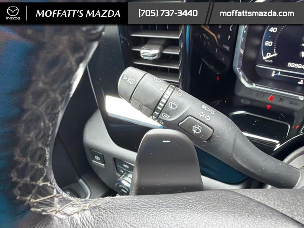 2023 GMC Sierra 1500 SLT Photo