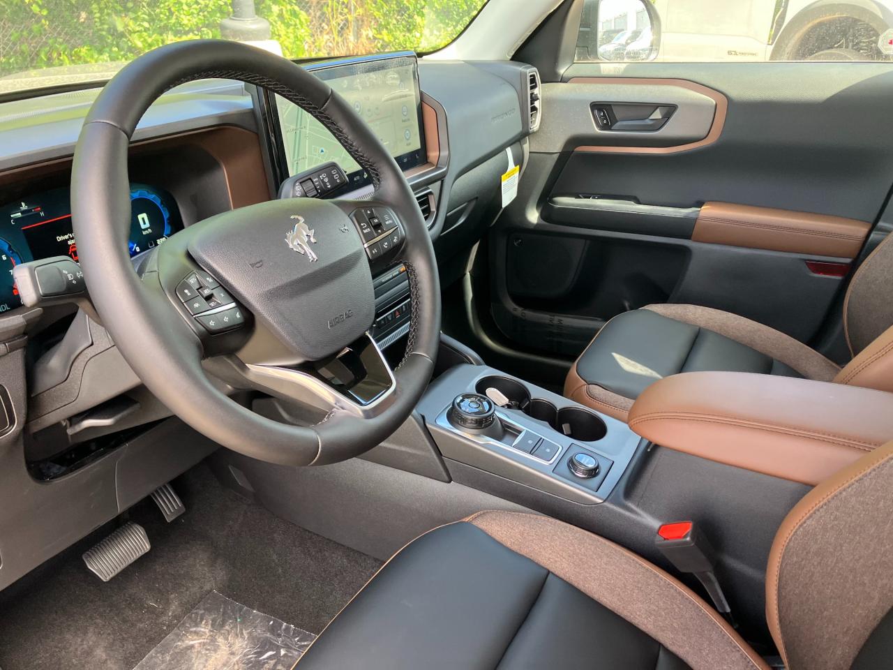 2025 Ford Bronco Sport Outer Banks 4dr 4x4 Photo