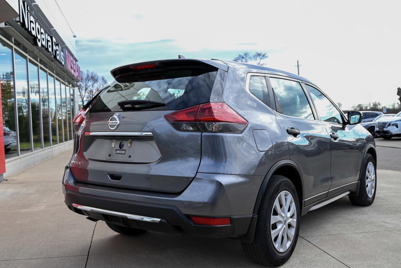 2018 Nissan Rogue 1-OWNER SUV/ LOW KILO/ SERVICE HISTORY Photo