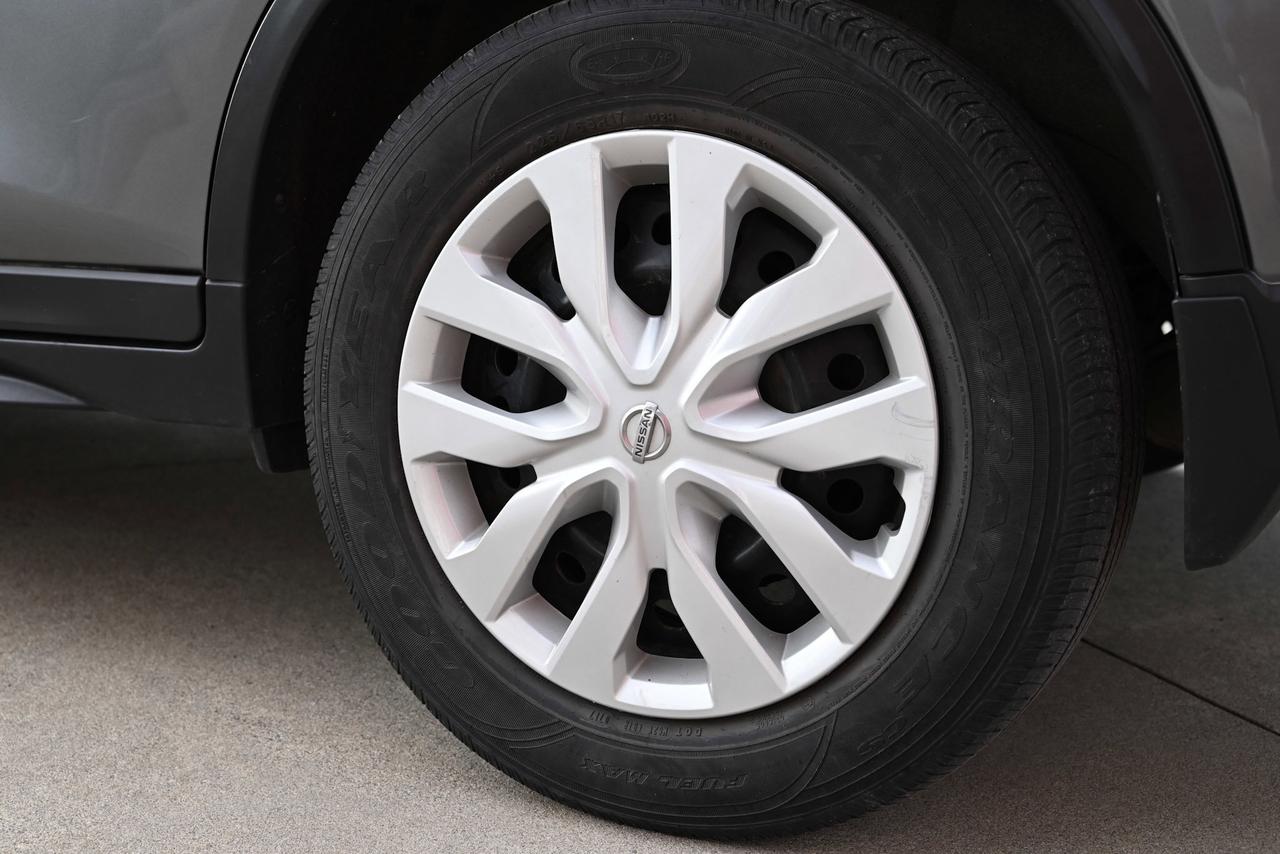 2018 Nissan Rogue 1-OWNER SUV/ LOW KILO/ SERVICE HISTORY Photo