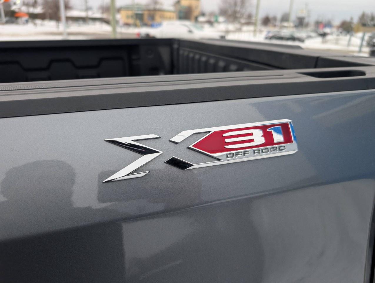 2022 GMC Sierra 1500 Limited Crew Cab Short Box 4-Wheel Drive SLT Photo