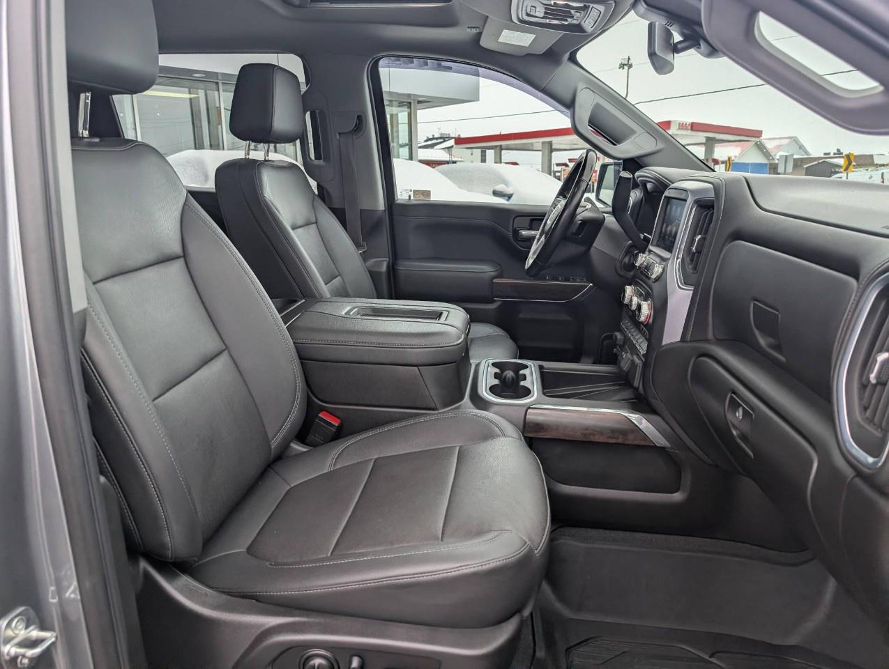 2022 GMC Sierra 1500 Limited Crew Cab Short Box 4-Wheel Drive SLT Photo