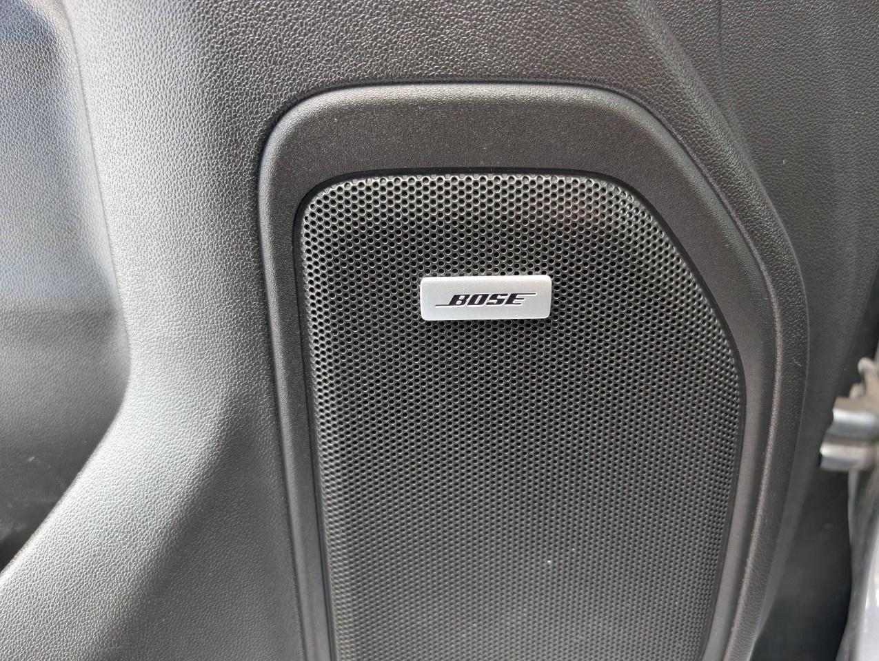 2022 GMC Sierra 1500 Limited Crew Cab Short Box 4-Wheel Drive SLT Photo