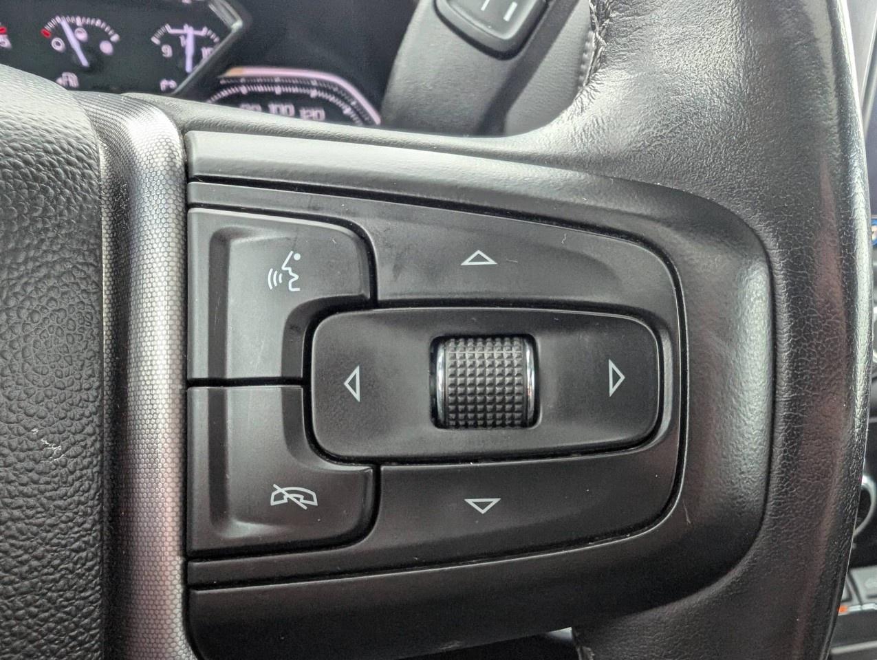 2022 GMC Sierra 1500 Limited Crew Cab Short Box 4-Wheel Drive SLT Photo