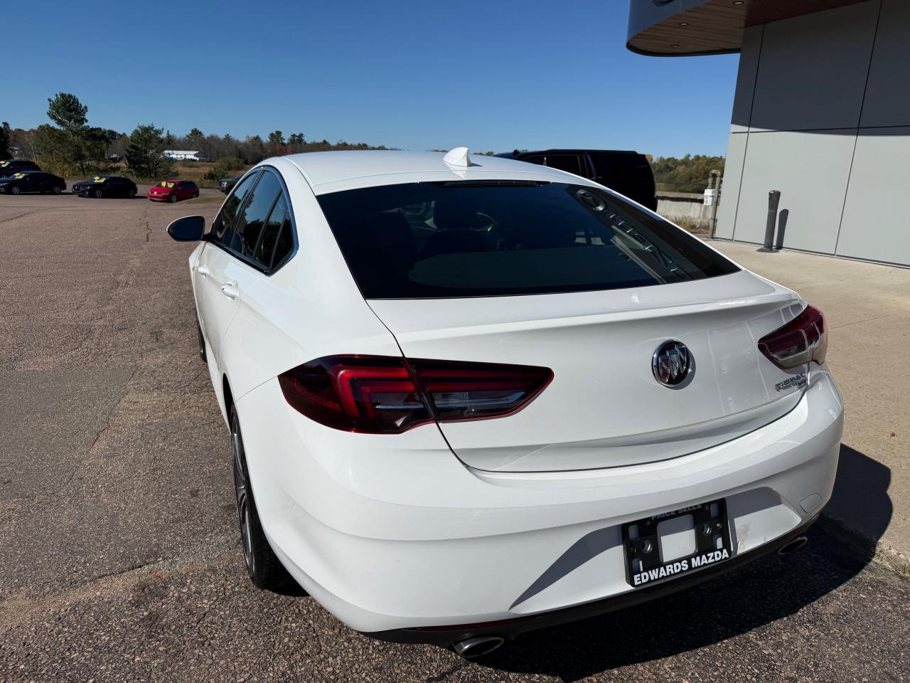 2019 Buick Regal Sportback Essence 4dr All-Wheel Drive Hatchback Photo