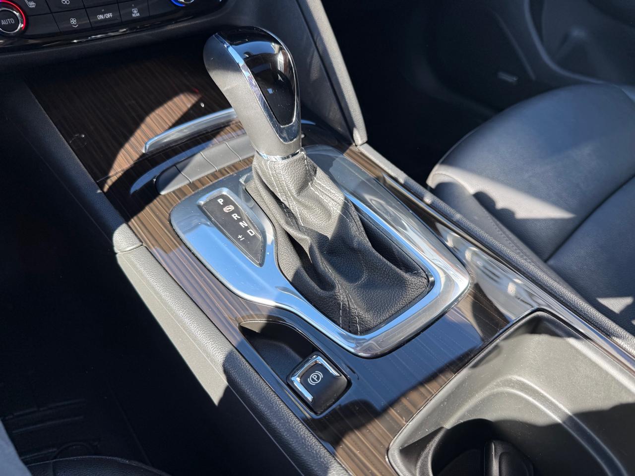 2019 Buick Regal Sportback Essence 4dr All-Wheel Drive Hatchback Photo