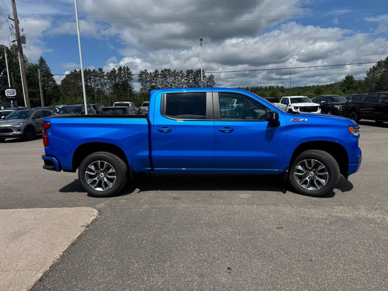 2025 Chevrolet Silverado 1500 Crew Cab Short Box 4-Wheel Drive RST Photo