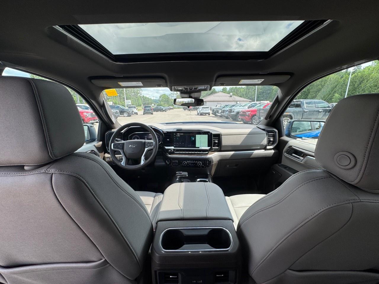 2025 Chevrolet Silverado 1500 Crew Cab Short Box 4-Wheel Drive RST Photo