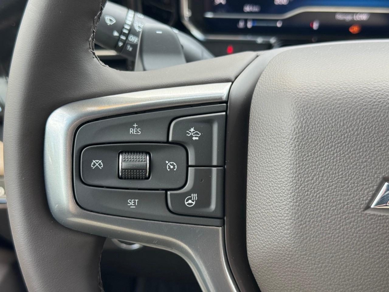 2025 Chevrolet Silverado 1500 Crew Cab Short Box 4-Wheel Drive RST Photo