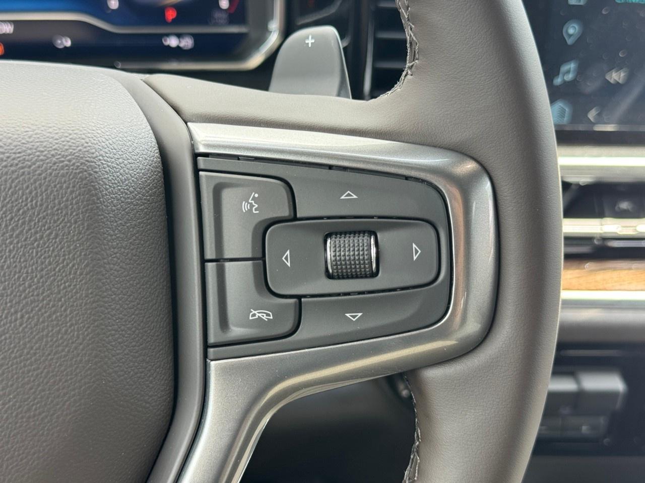 2025 Chevrolet Silverado 1500 Crew Cab Short Box 4-Wheel Drive RST Photo