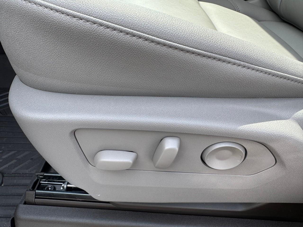 2025 Chevrolet Silverado 1500 Crew Cab Short Box 4-Wheel Drive RST Photo