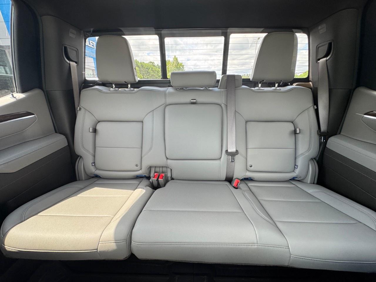 2025 Chevrolet Silverado 1500 Crew Cab Short Box 4-Wheel Drive RST Photo