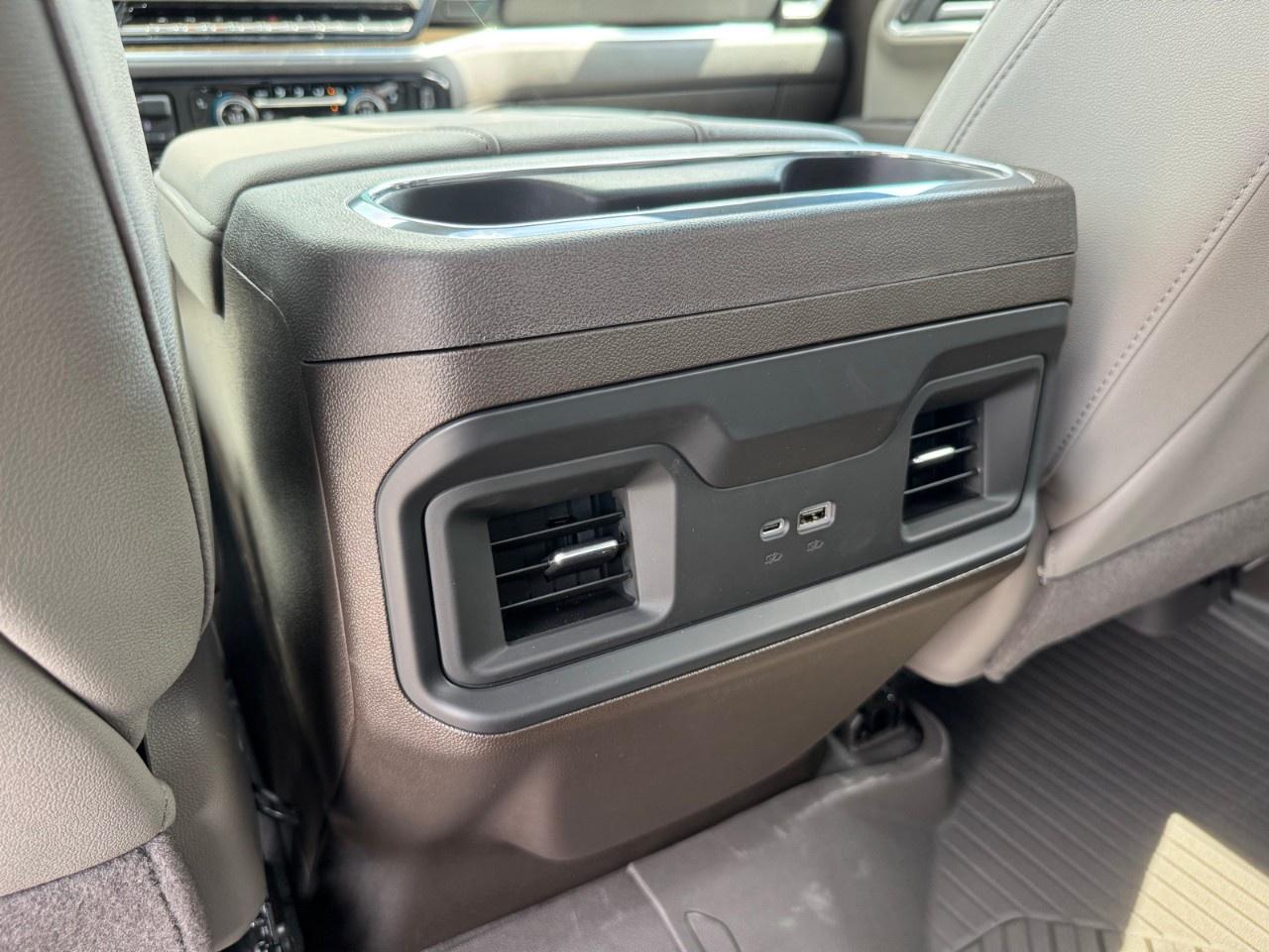 2025 Chevrolet Silverado 1500 Crew Cab Short Box 4-Wheel Drive RST Photo