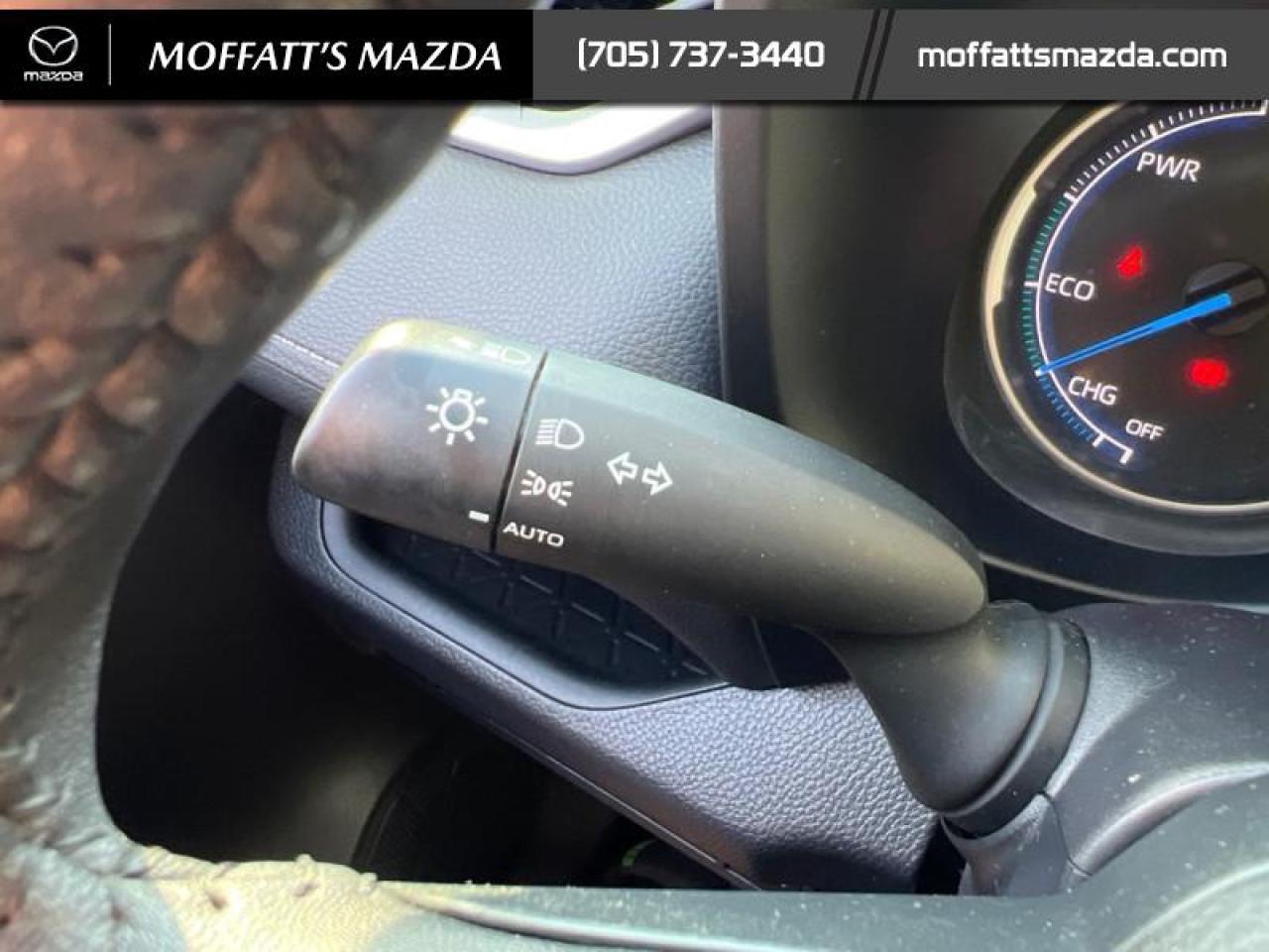 2023 Toyota RAV4 Hybrid XLE Photo