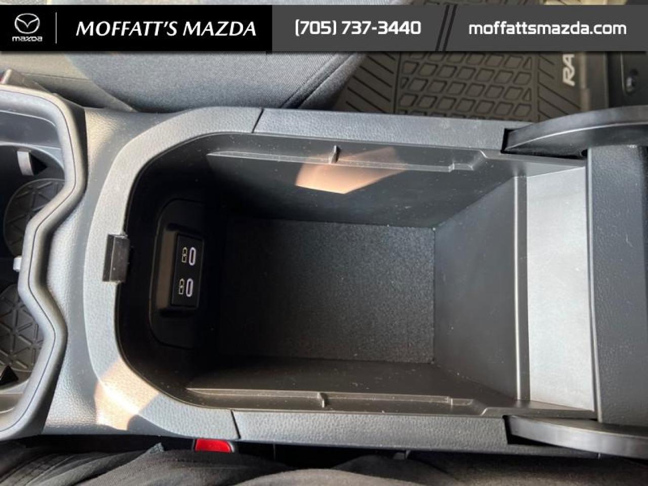 2023 Toyota RAV4 Hybrid XLE Photo