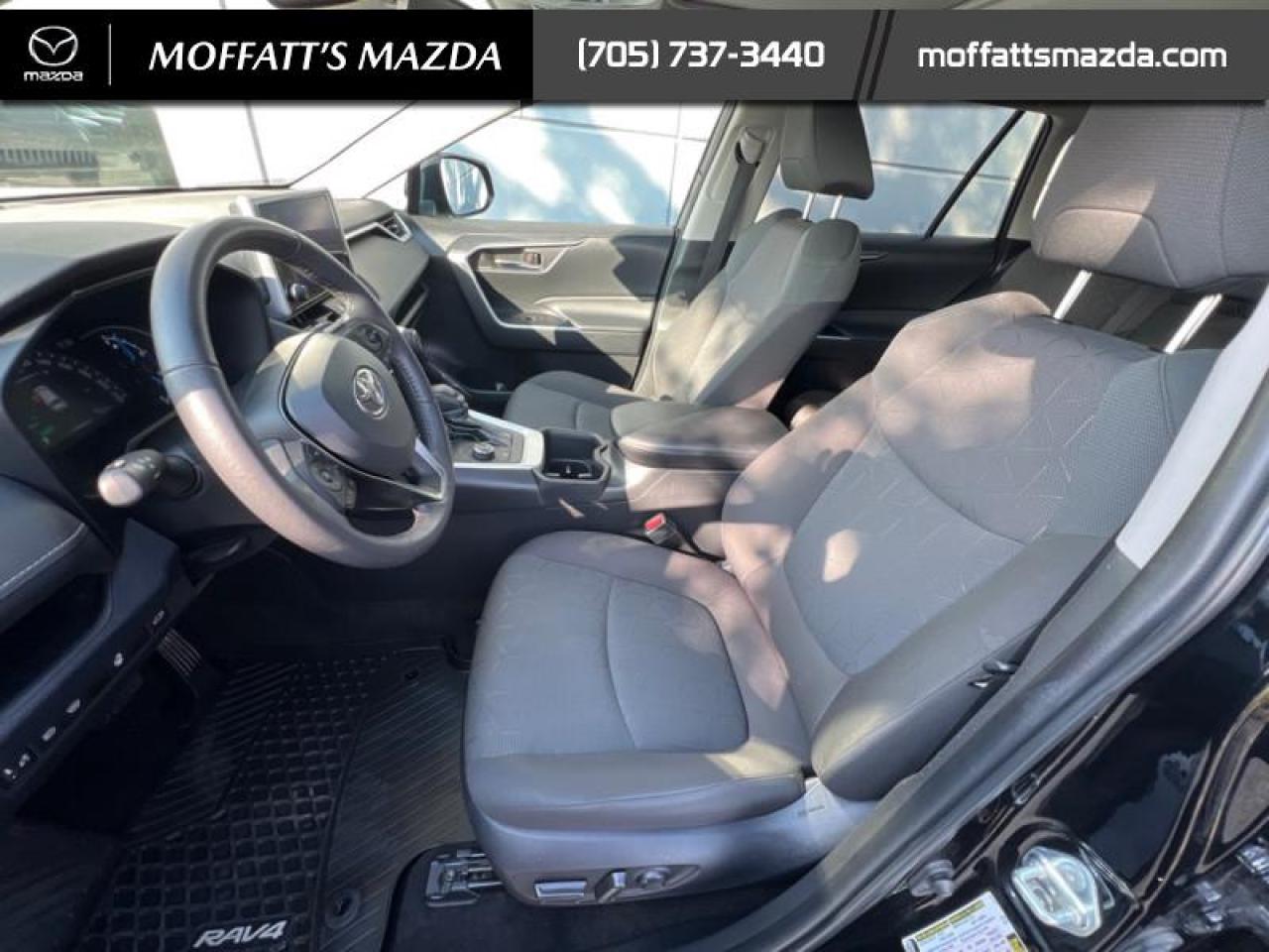 2023 Toyota RAV4 Hybrid XLE Photo