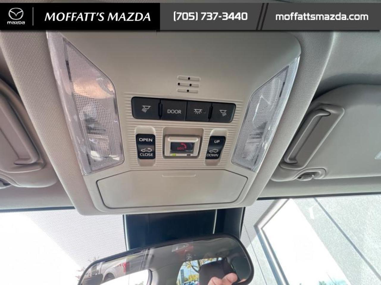 2023 Toyota RAV4 Hybrid XLE Photo