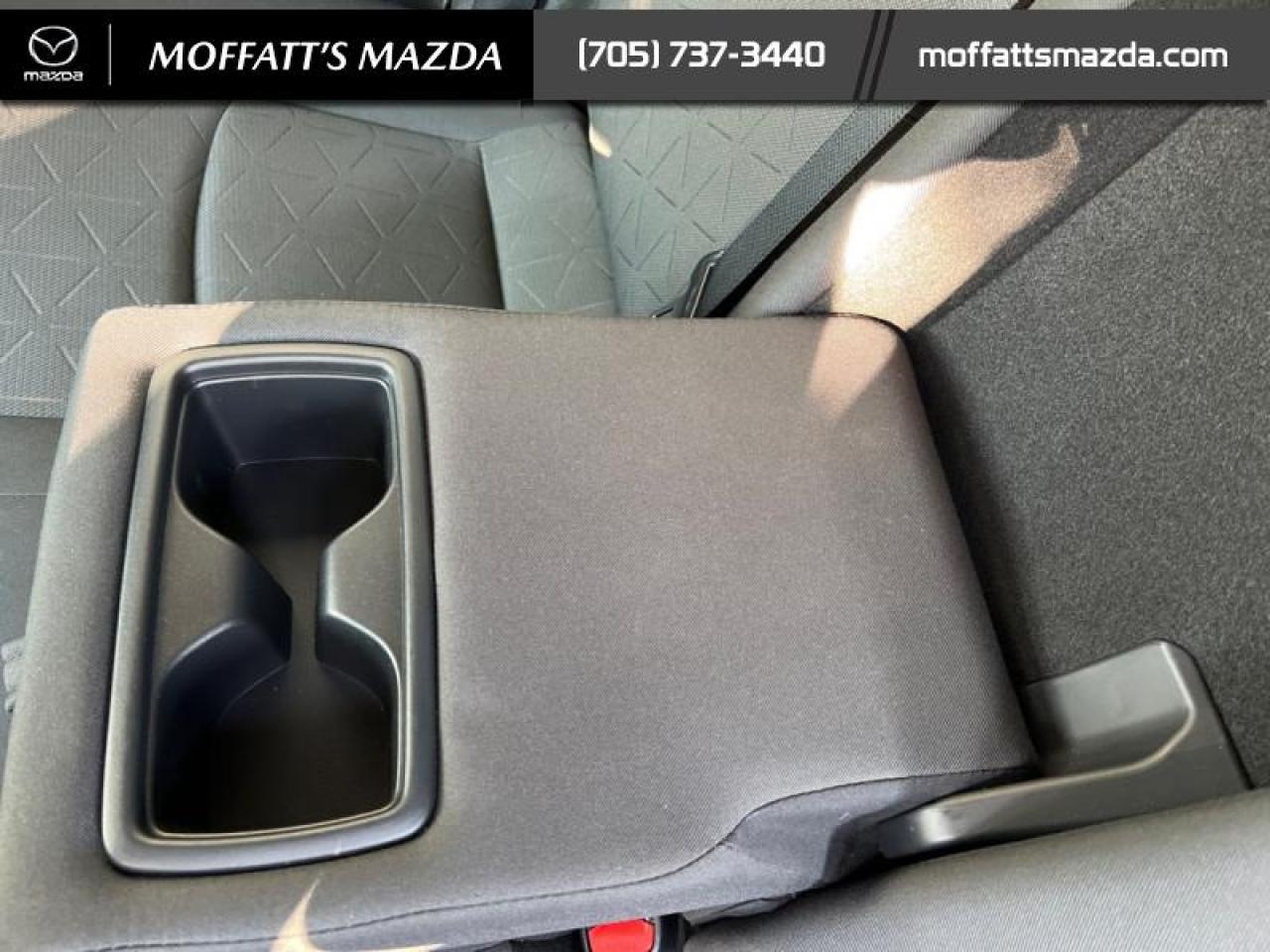 2023 Toyota RAV4 Hybrid XLE Photo