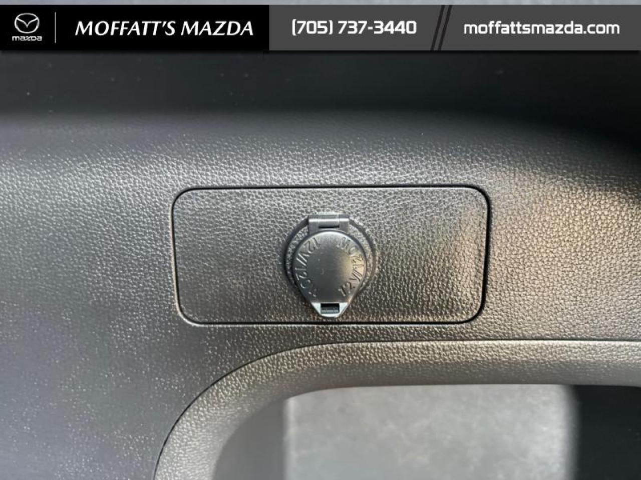 2023 Toyota RAV4 Hybrid XLE Photo