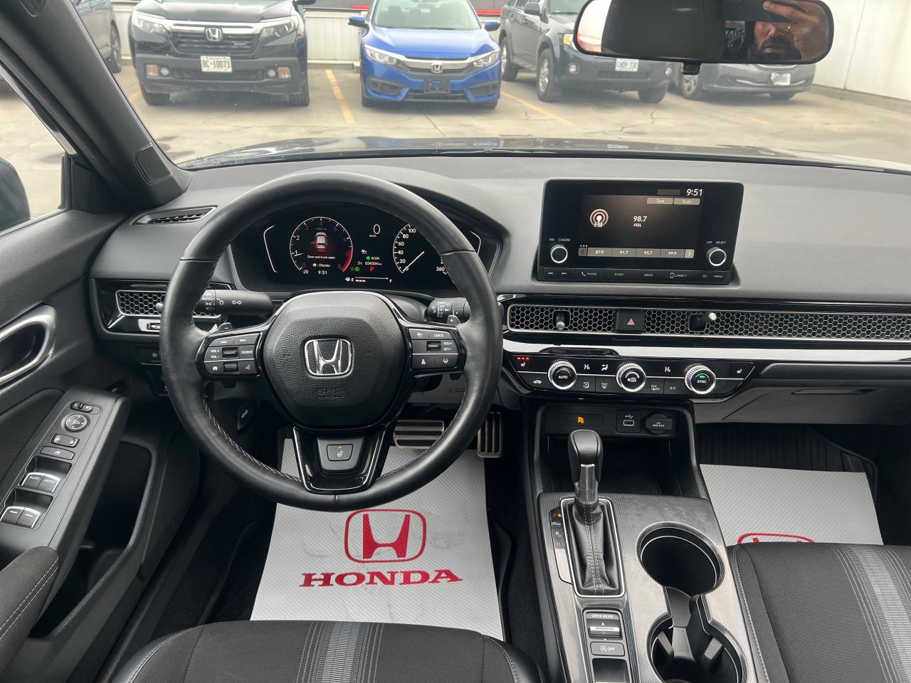 2023 Honda Civic Sport 4dr Sedan Photo