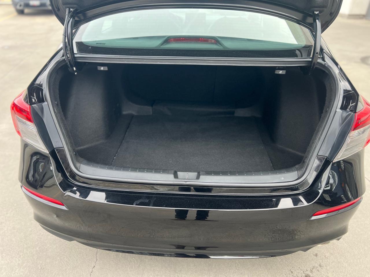 2023 Honda Civic Sport 4dr Sedan Photo