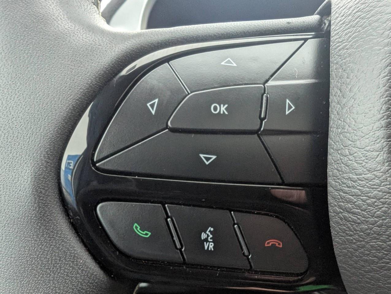 2024 Chrysler Pacifica TOURING-L FWD Photo