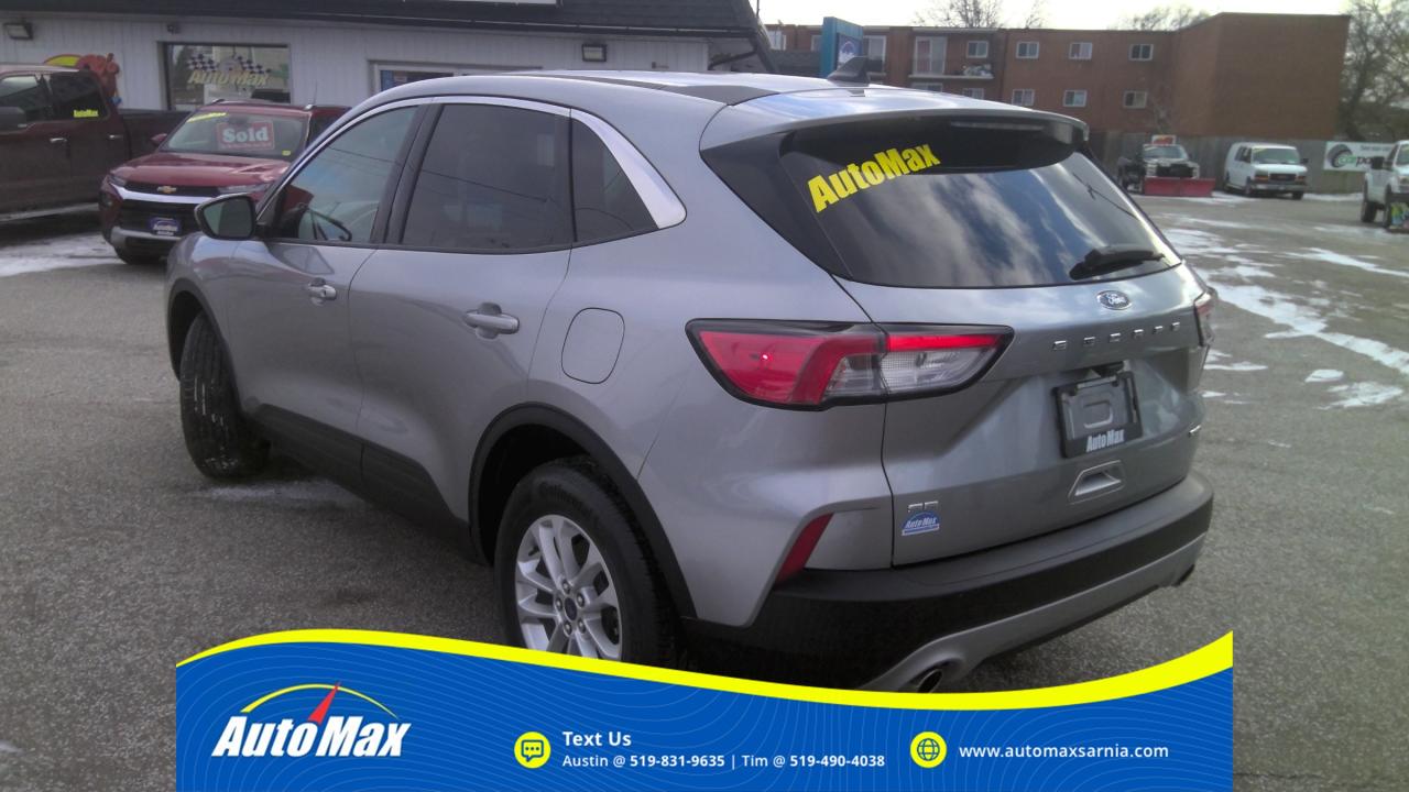 2021 Ford Escape SE 4dr All-Wheel Drive Photo