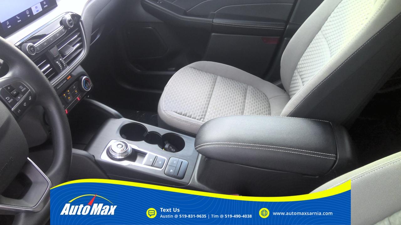 2021 Ford Escape SE 4dr All-Wheel Drive Photo