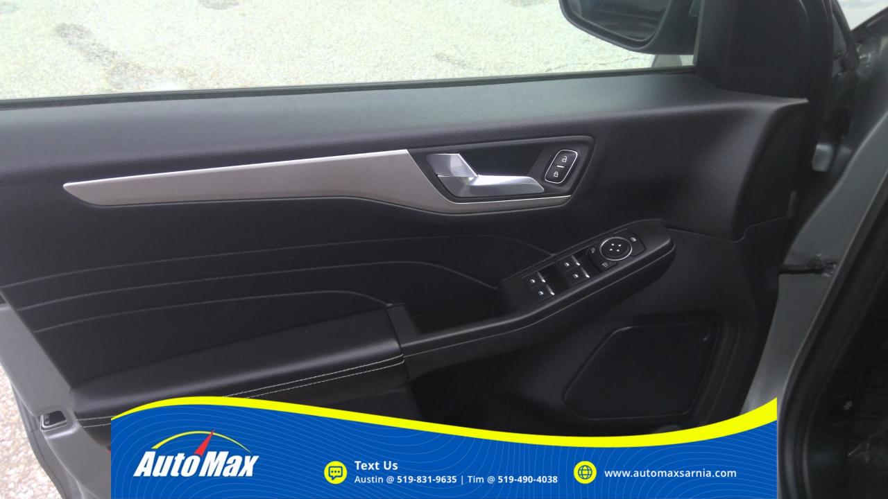 2021 Ford Escape SE 4dr All-Wheel Drive Photo