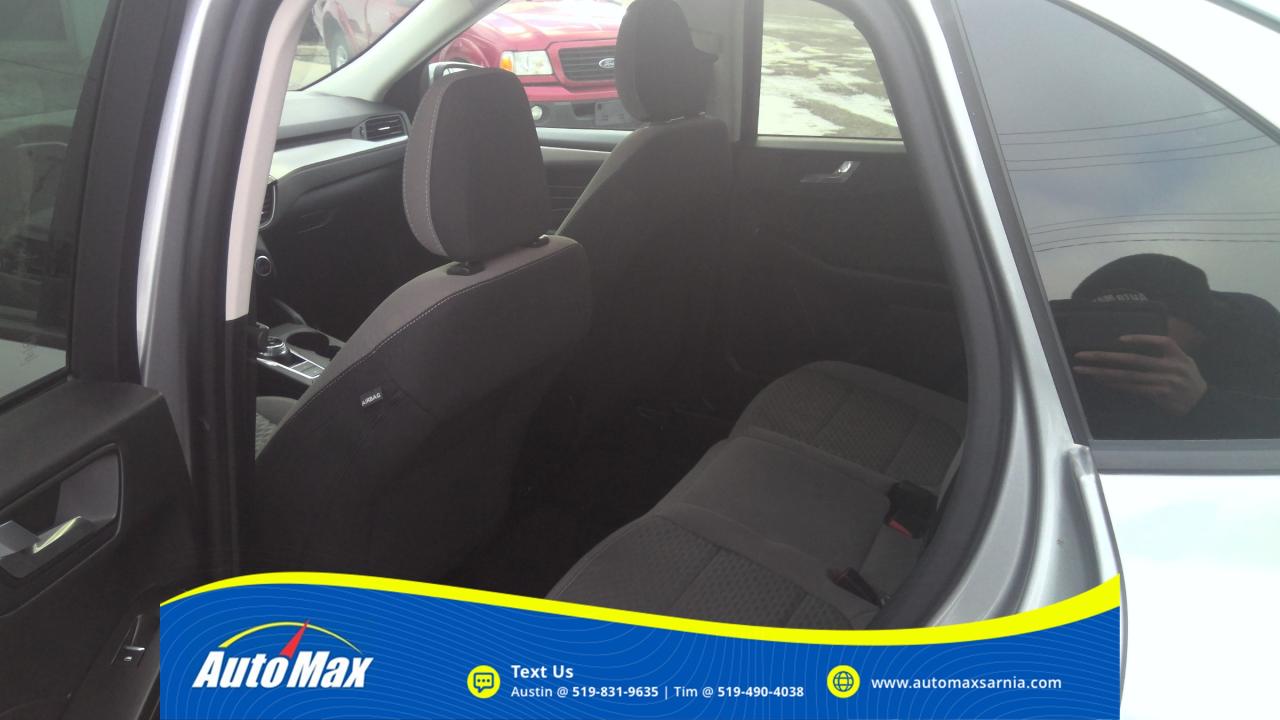 2021 Ford Escape SE 4dr All-Wheel Drive Photo