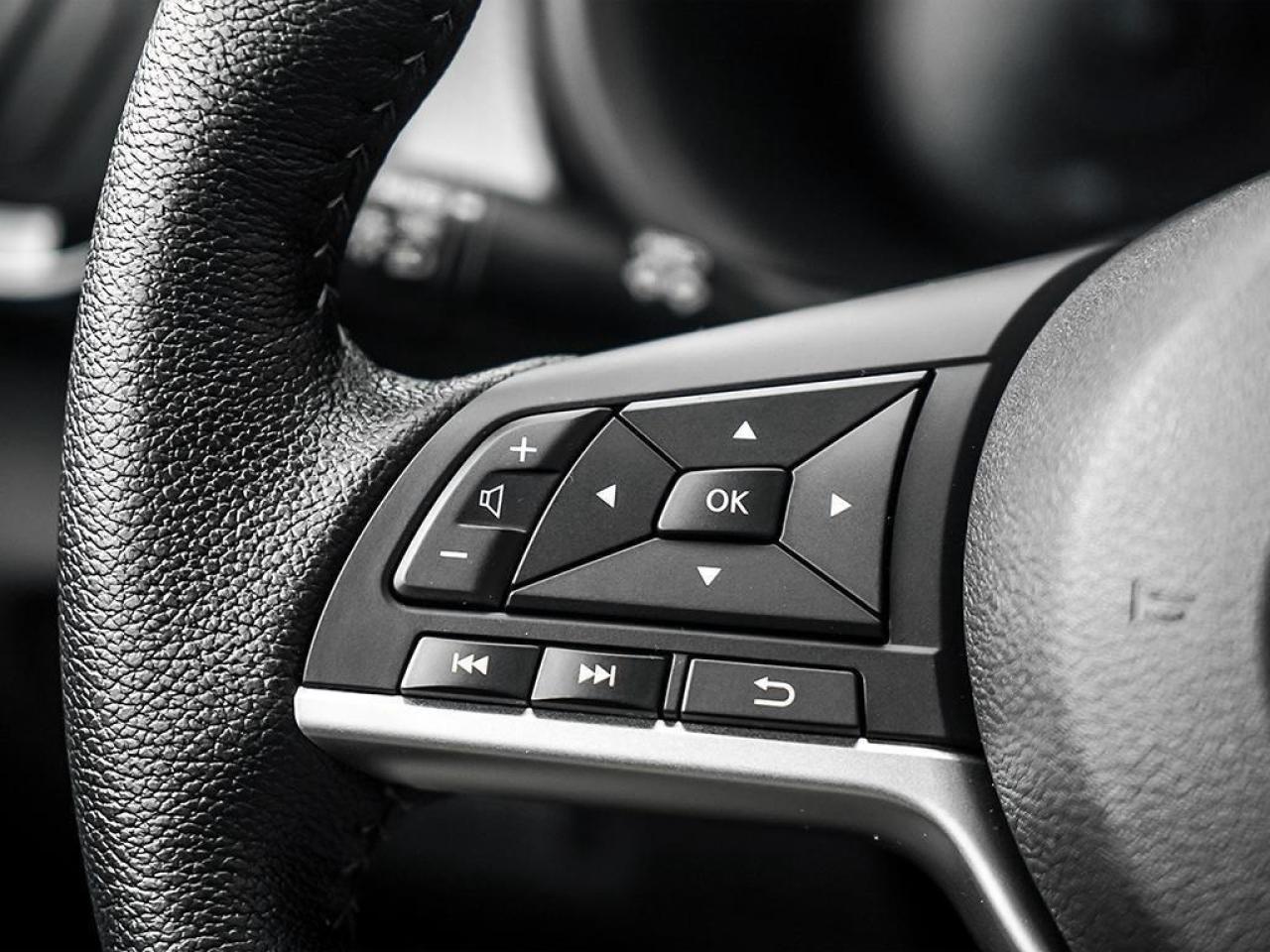 2025 Nissan Kicks Play SV 4dr Front-Wheel Drive Photo