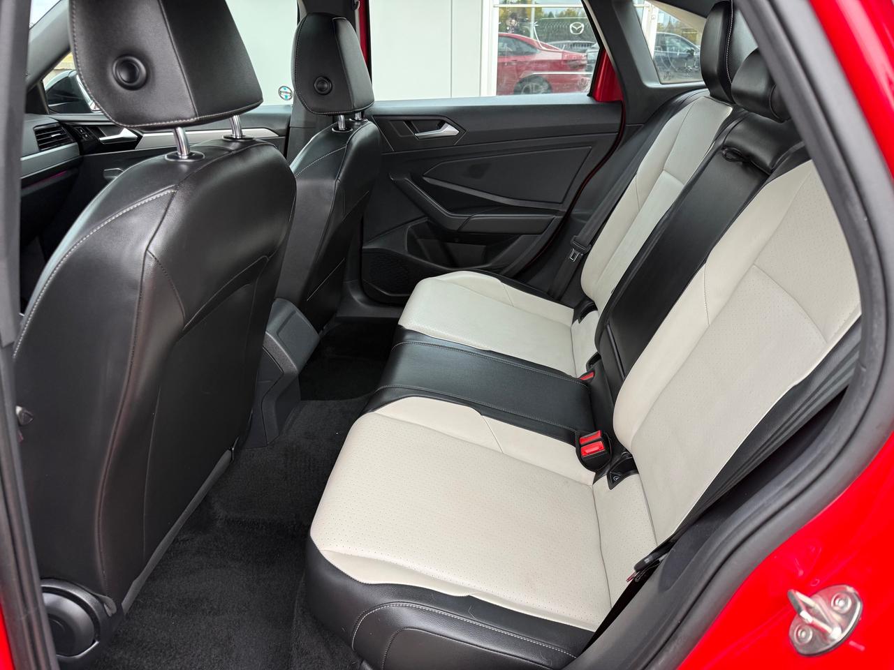 2019 Volkswagen Jetta 1.4 TSI Highline (A8) 4dr Sedan Photo