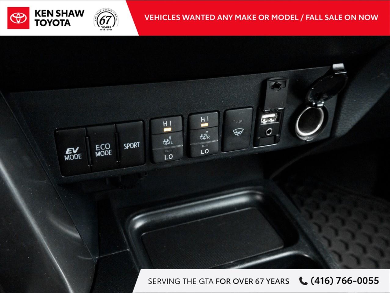 2017 Toyota RAV4 Hybrid SE 4dr All-Wheel Drive Photo