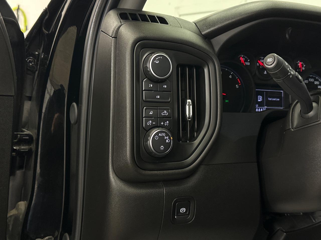 2025 Chevrolet SILVERADO 2500HD  Photo