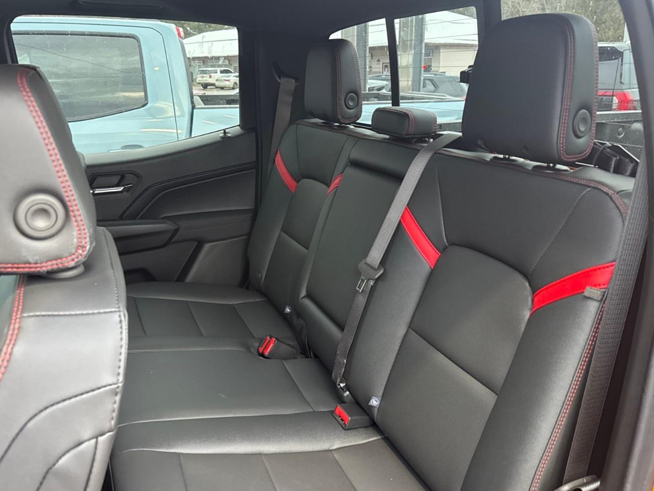 2026 Chevrolet Colorado Crew Cab Short Box 4-Wheel Drive Z71 Photo