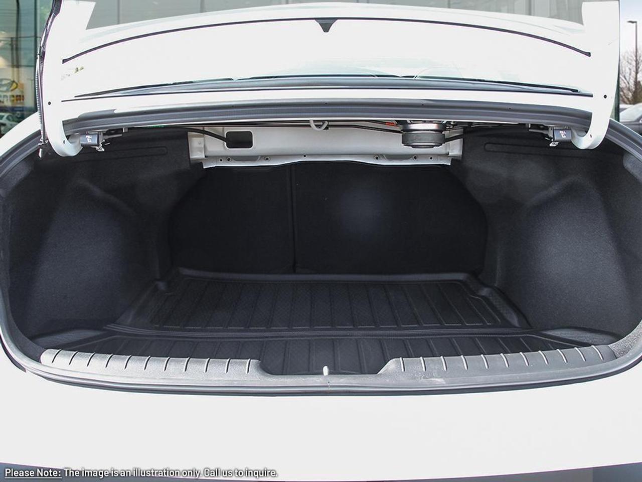 2026 Hyundai Elantra HEV Luxury 4dr Sedan Photo