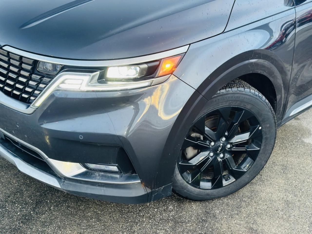 2023 Kia Carnival SX Photo