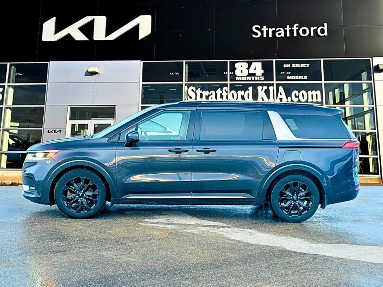 2023 Kia Carnival SX Photo