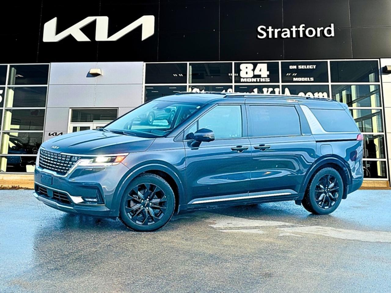 2023 Kia Carnival SX Photo0