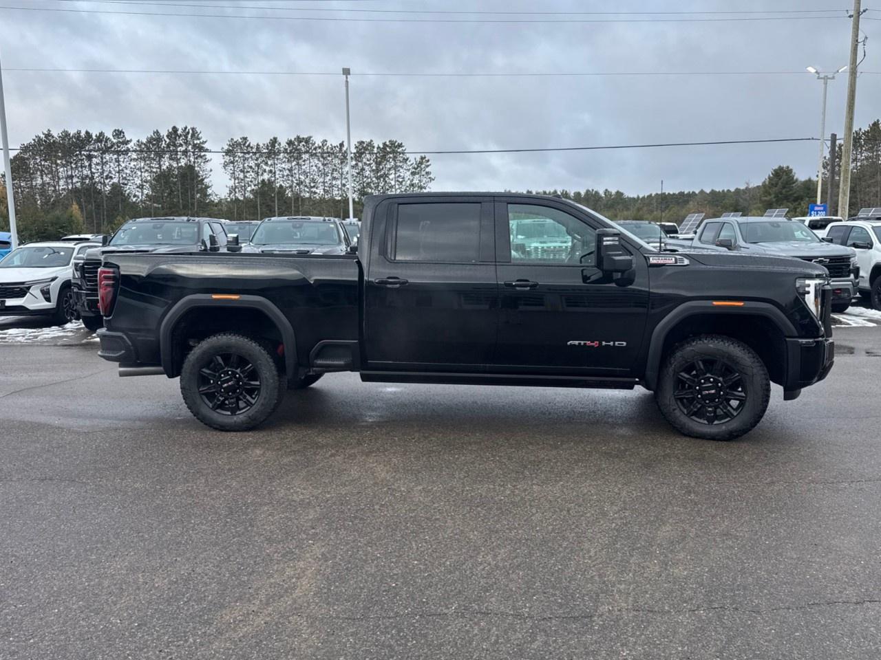 2026 GMC SIERRA 2500HD Crew Cab Standard Box 4-Wheel Drive AT4 Photo