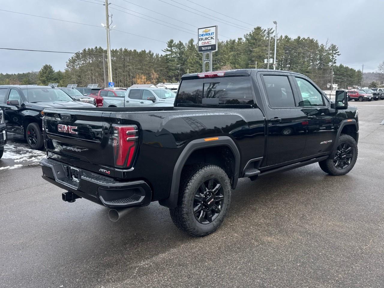 2026 GMC SIERRA 2500HD Crew Cab Standard Box 4-Wheel Drive AT4 Photo