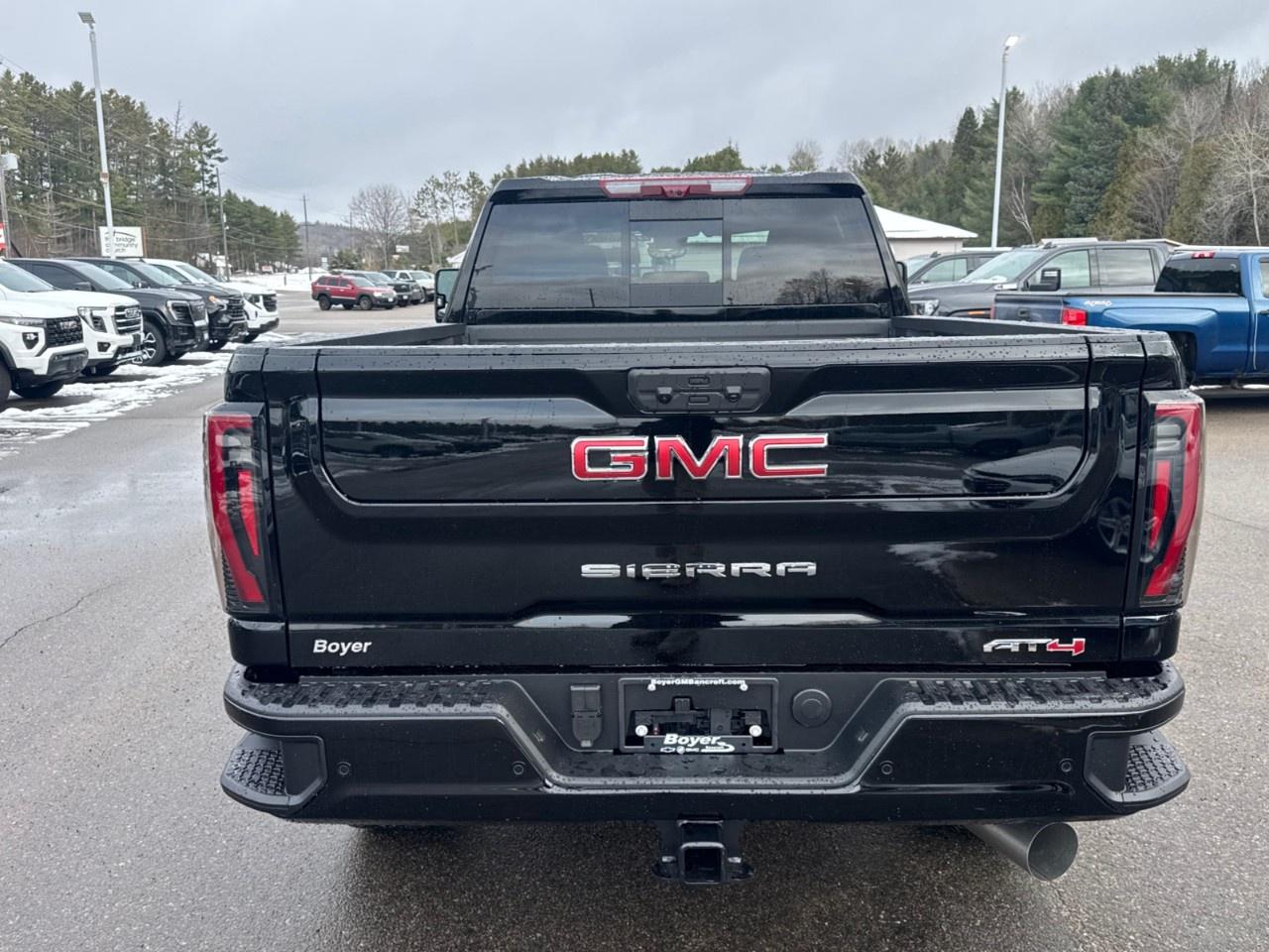 2026 GMC SIERRA 2500HD Crew Cab Standard Box 4-Wheel Drive AT4 Photo