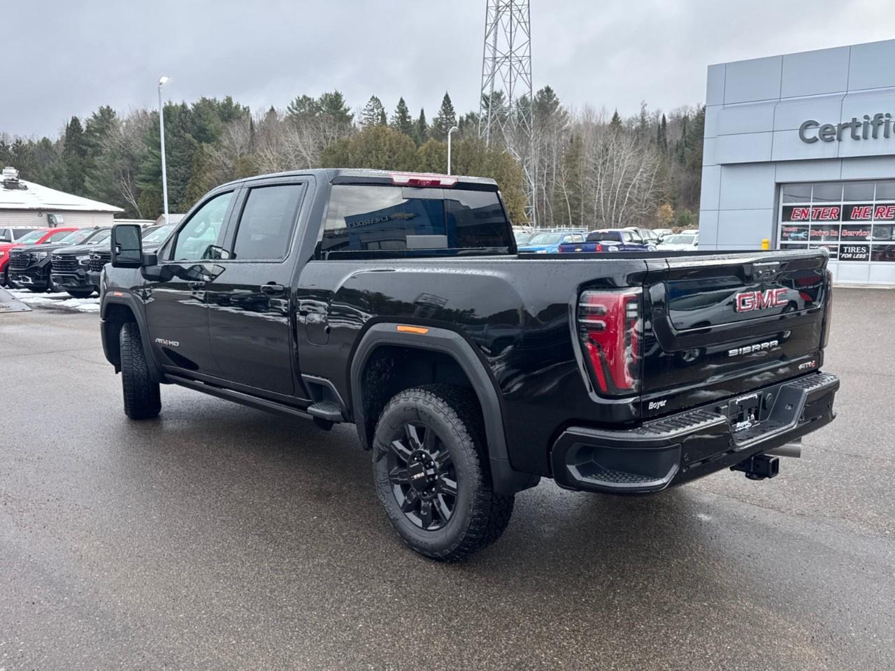 2026 GMC SIERRA 2500HD Crew Cab Standard Box 4-Wheel Drive AT4 Photo