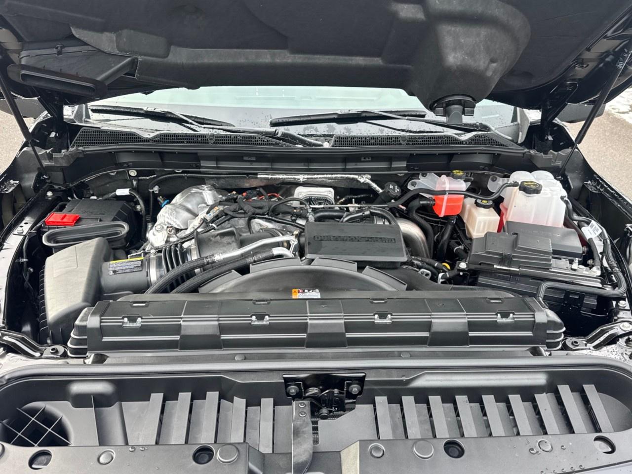 2026 GMC SIERRA 2500HD Crew Cab Standard Box 4-Wheel Drive AT4 Photo