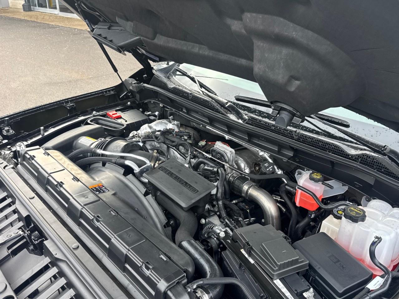 2026 GMC SIERRA 2500HD Crew Cab Standard Box 4-Wheel Drive AT4 Photo